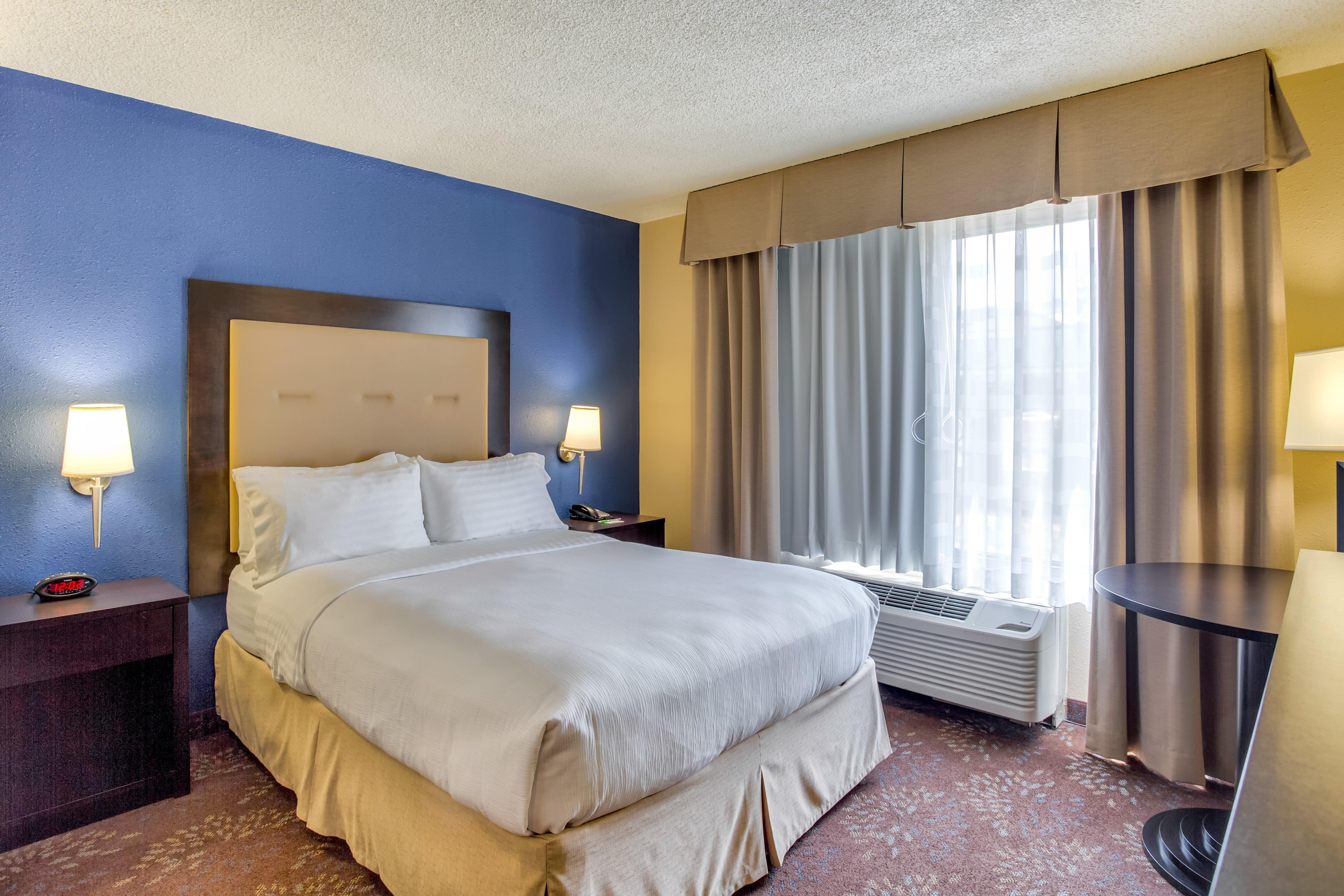 Holiday Inn Indianapolis North-Carmel By Ihg Exterior photo