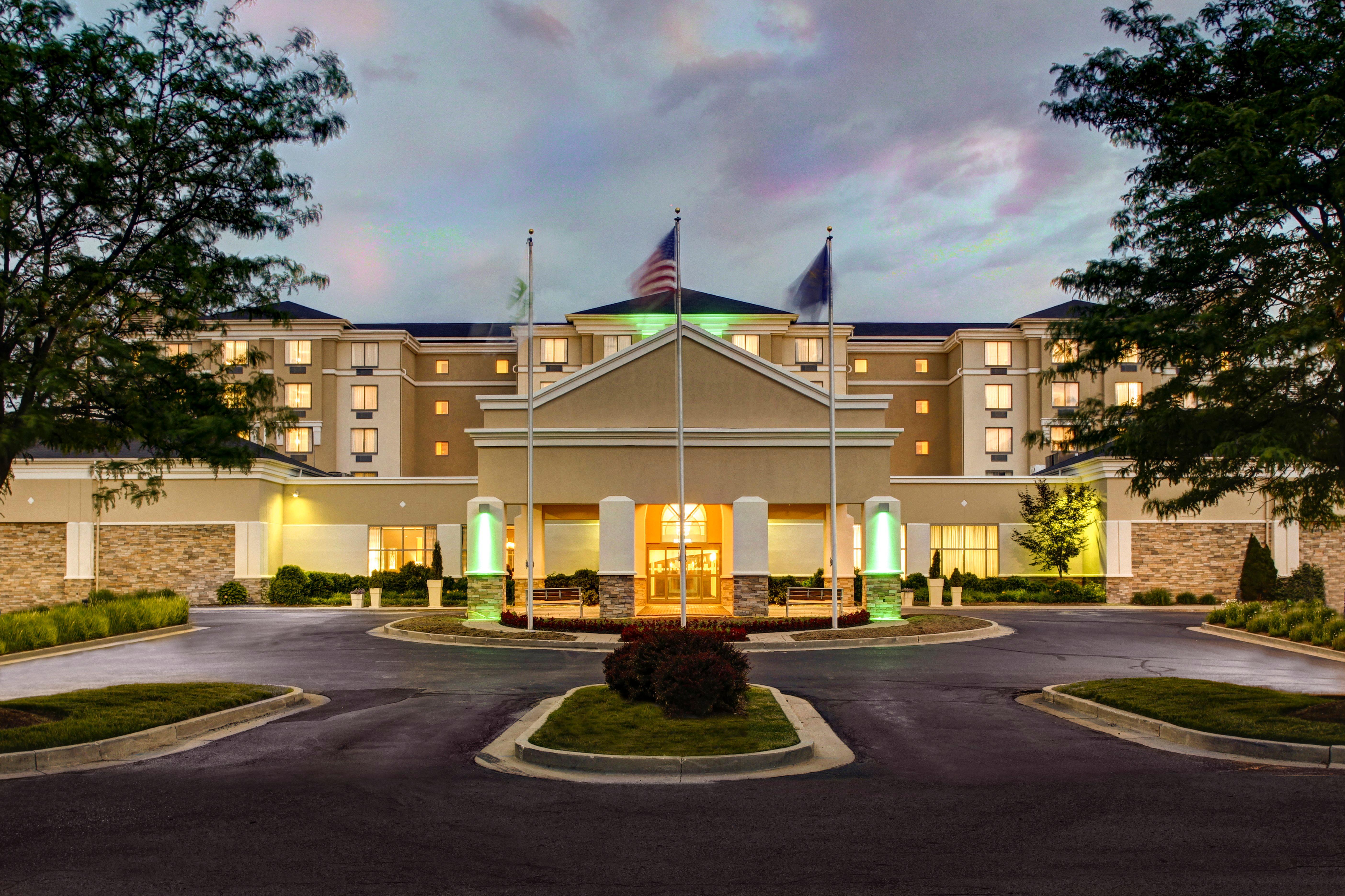 Holiday Inn Indianapolis North-Carmel By Ihg Exterior photo