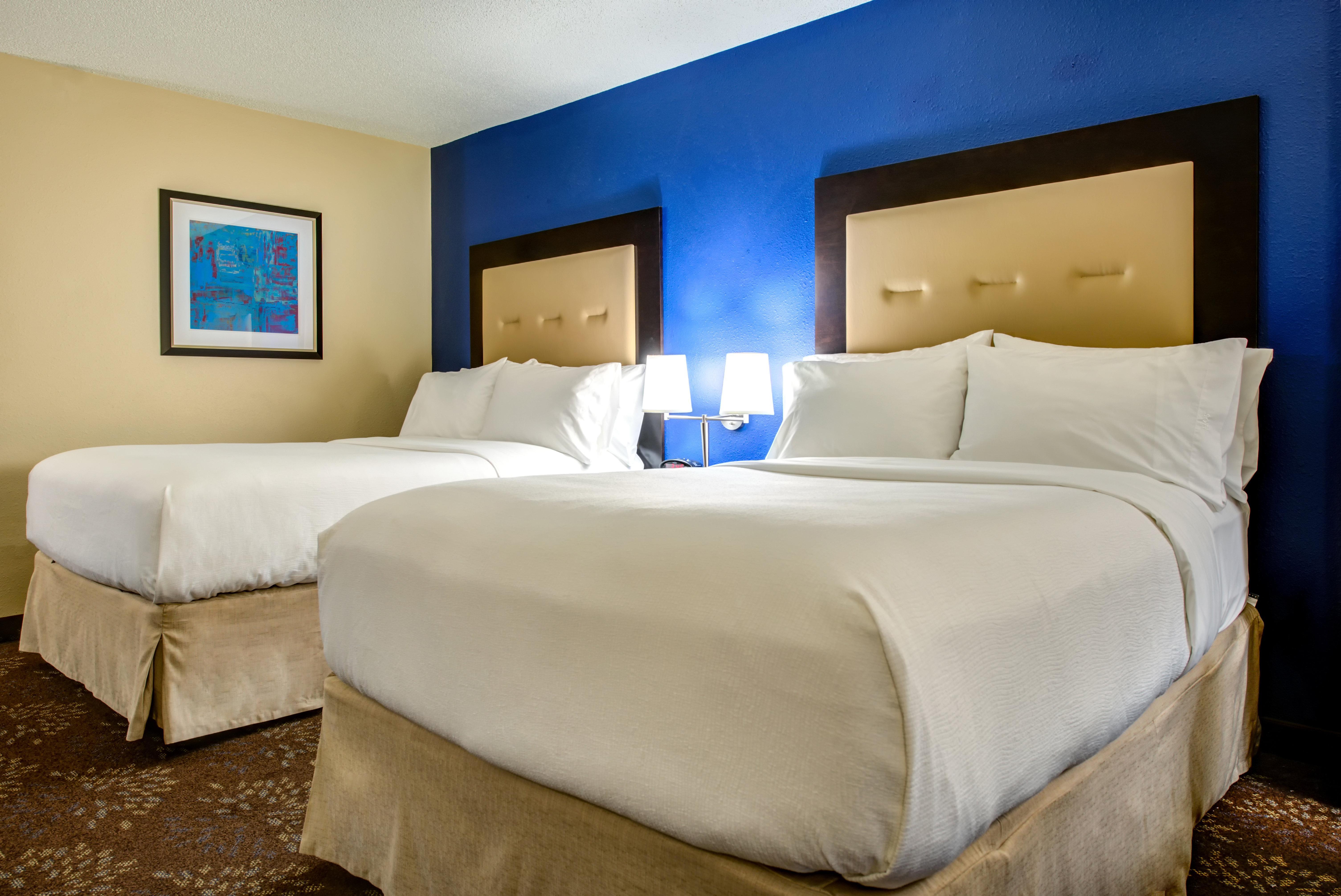 Holiday Inn Indianapolis North-Carmel By Ihg Exterior photo