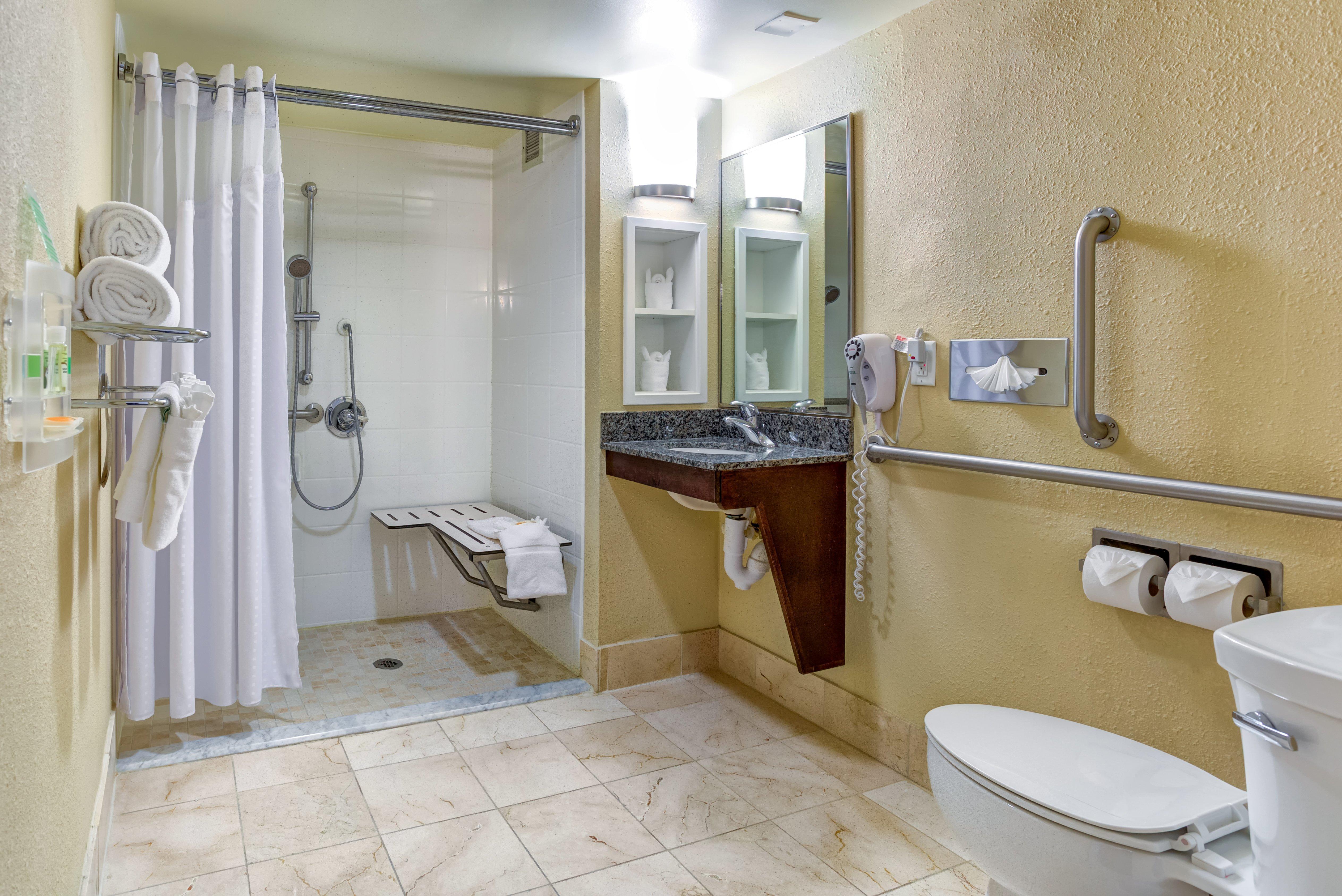 Holiday Inn Indianapolis North-Carmel By Ihg Exterior photo