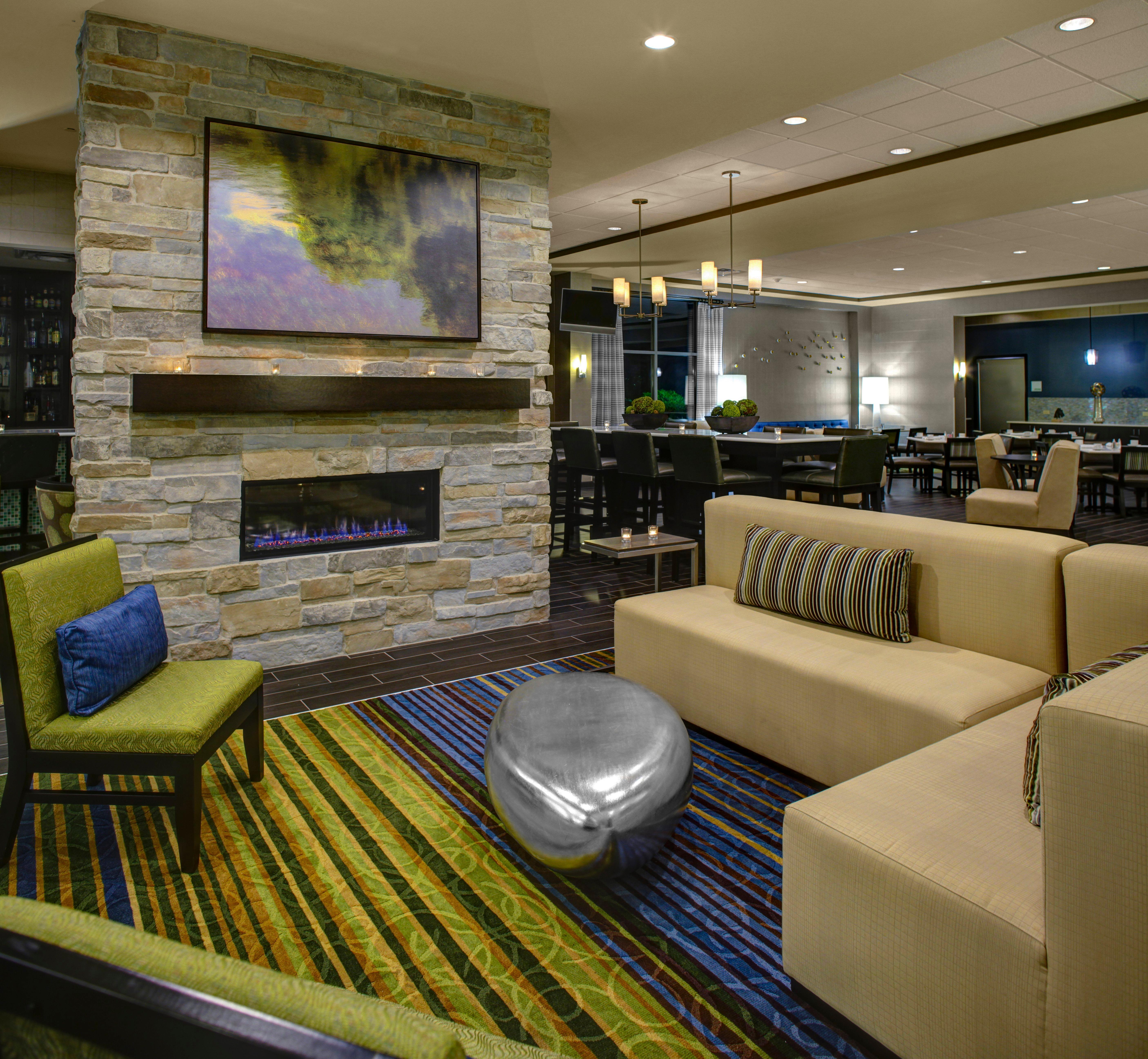Holiday Inn Indianapolis North-Carmel By Ihg Exterior photo